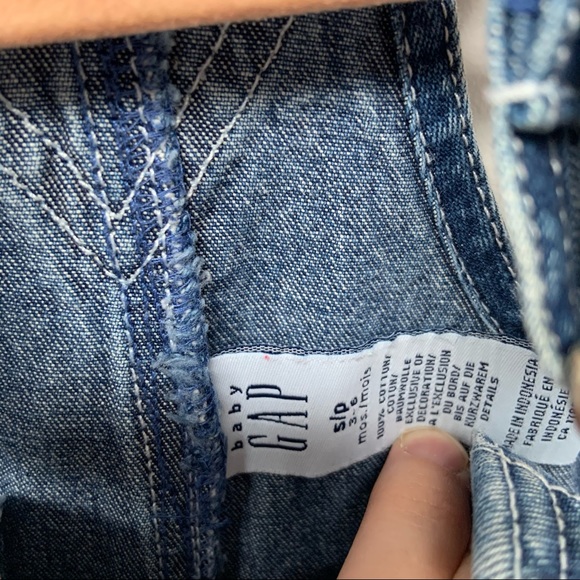 [2/25$✨] Gap Jeans Overalls 🪐 - Picture 8 of 8